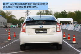 2012款丰田普锐斯1.8L试驾实拍