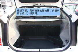 2012款丰田普锐斯1.8L试驾实拍