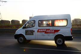 2012款大通V80运杰版体验