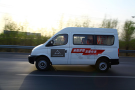 2012款大通V80运杰版体验