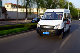 2012款大通V80运杰版体验