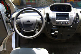 2012款大通V80运杰版体验