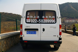 2012款大通V80运杰版体验