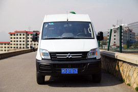 2012款大通V80运杰版体验