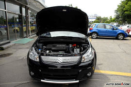 2008款铃木SX4黑色限量版外观