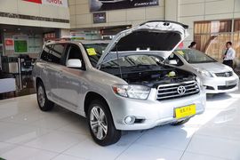 2011款丰田汉兰达2.7L