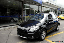 2008款铃木SX4黑色限量版外观