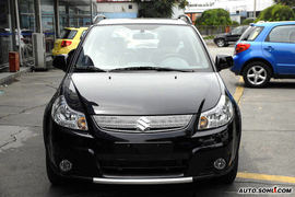 2008款铃木SX4黑色限量版外观