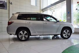 2011款丰田汉兰达2.7L