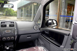 2008款天语SX4锐骑版内饰