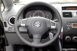 2008款天语SX4锐骑版内饰