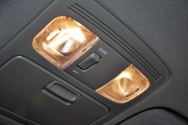 2012款丰田凯美瑞200E