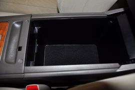 2012款丰田凯美瑞200E