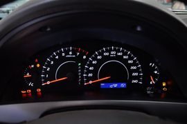 2012款丰田凯美瑞200E