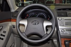 2012款丰田凯美瑞200E