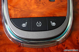 2008款别克君越混合动力内饰