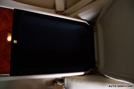 2008款别克君越混合动力内饰