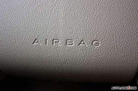 2008款别克君越混合动力内饰