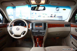 2008款别克君越混合动力内饰