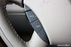 2008款别克君越混合动力内饰