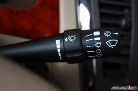 2008款别克君越混合动力内饰