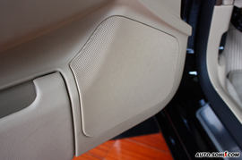 2008款别克君越混合动力内饰