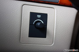 2008款别克君越混合动力内饰