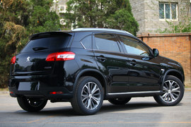 2012款进口标致4008实拍