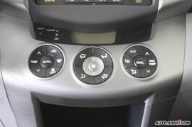2008款丰田RAV4内饰