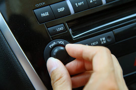 2012款进口标致4008实拍