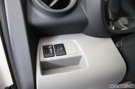 2008款丰田RAV4内饰