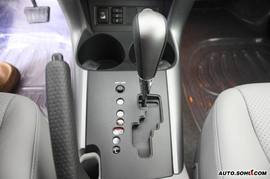 2008款丰田RAV4内饰