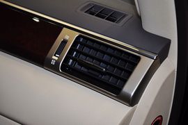 2012款雷克萨斯LX570到店实拍