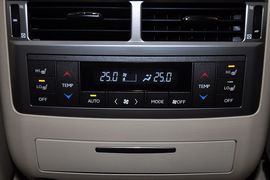 2012款雷克萨斯LX570到店实拍