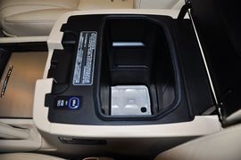 2012款雷克萨斯LX570到店实拍
