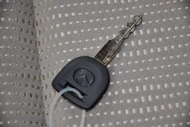 2011款马自达62.0L手动型导航限量版到店实拍