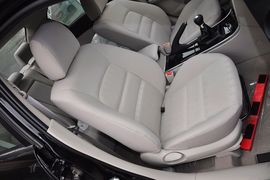 2011款马自达62.0L手动型导航限量版到店实拍