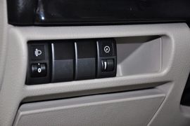 2011款马自达62.0L手动型导航限量版到店实拍