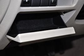 2011款马自达62.0L手动型导航限量版到店实拍