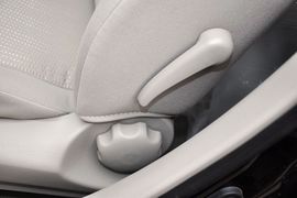 2011款马自达62.0L手动型导航限量版到店实拍