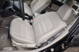 2011款马自达62.0L手动型导航限量版到店实拍