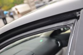 2011款马自达62.0L手动型导航限量版到店实拍