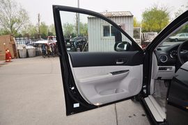 2011款马自达62.0L手动型导航限量版到店实拍