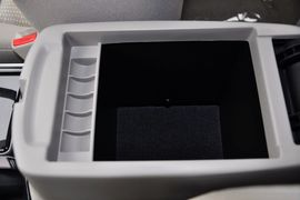 2011款马自达62.0L手动型导航限量版到店实拍
