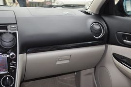 2011款马自达62.0L手动型导航限量版到店实拍