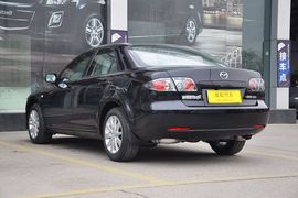 2011款马自达62.0L手动型导航限量版到店实拍
