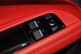 2012款捷豹XKR-S到店实拍