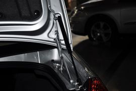 2012款奇瑞A3三厢1.6L