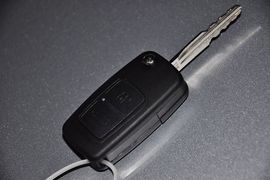 2012款奇瑞A3三厢1.6L