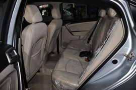 2012款奇瑞A3三厢1.6L